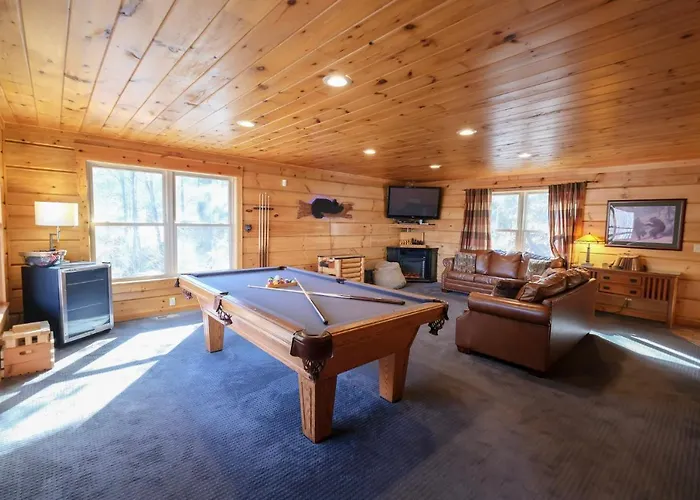 Lazy Bear Lodge